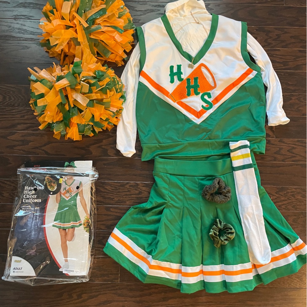 Spirit Halloween Stranger things Chrissy Cheerleader Costume